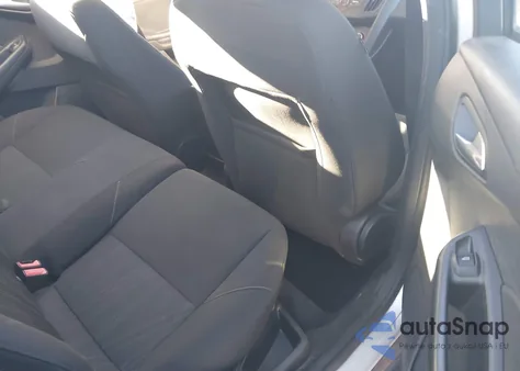 2016 Ford Focus Se z USA, uszkodzony, nr VIN 1FADP3K29GL257976